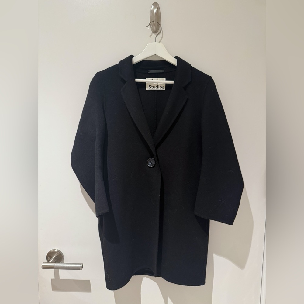 Acne Studio Women's Black Coat